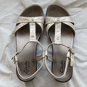 Clark's pearlized ivory Sandals.